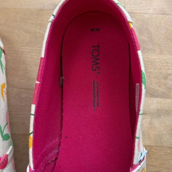 Tom’s Cherry Alpargata Size 10 - Picture 3 of 7